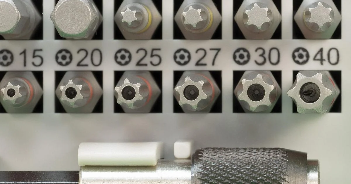 Universal Drill Bits - Drill Bits Pro